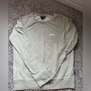 Patagonia crew neck light weight sweatshirt. Size small great condition